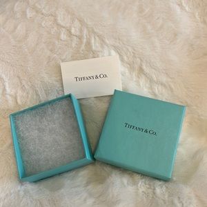 Tiffany & Co. Gift Box <<Box only>>